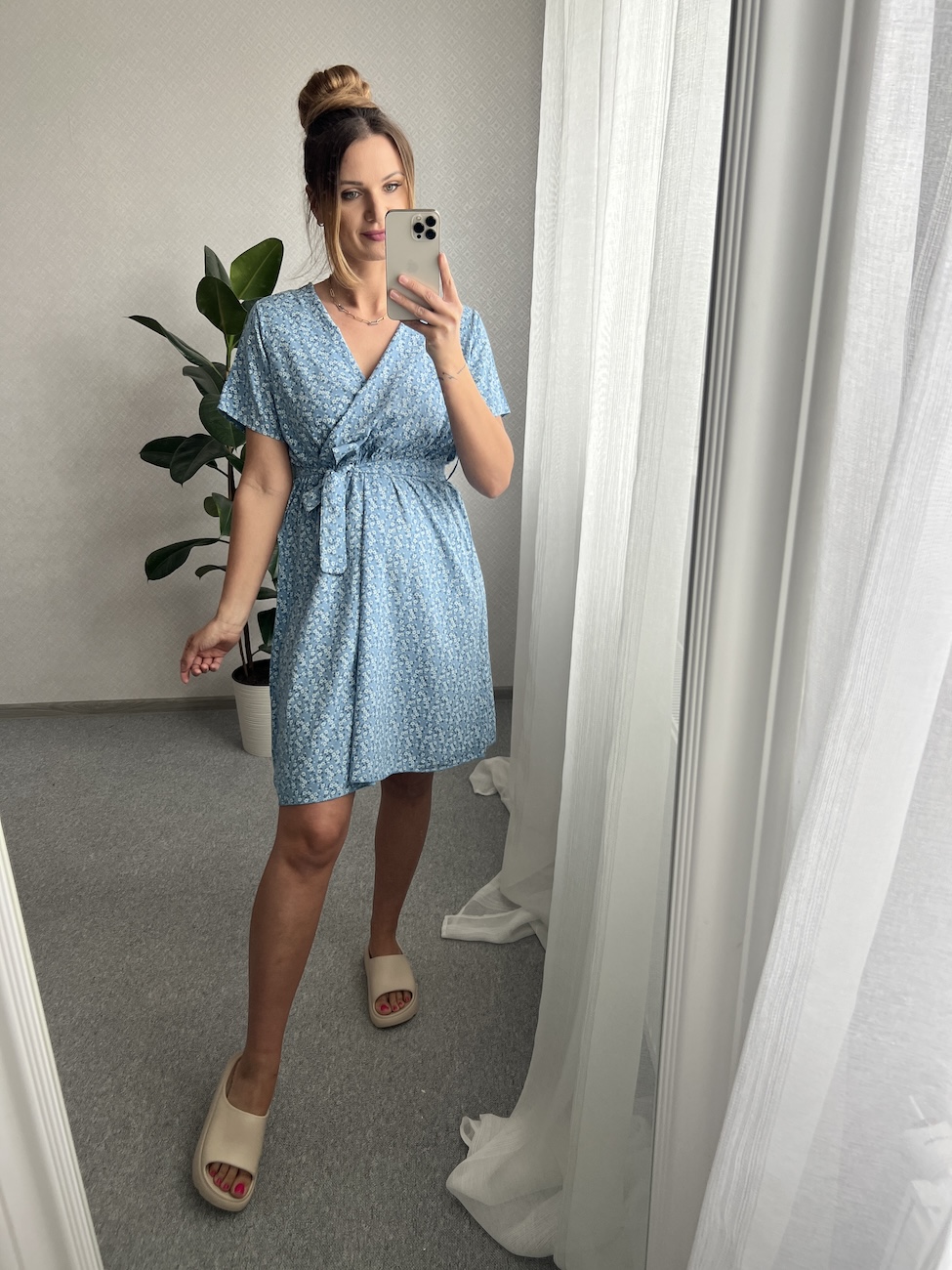 Sukienka LISA - niebieska w  kwiatuszki    zdjęcie 3