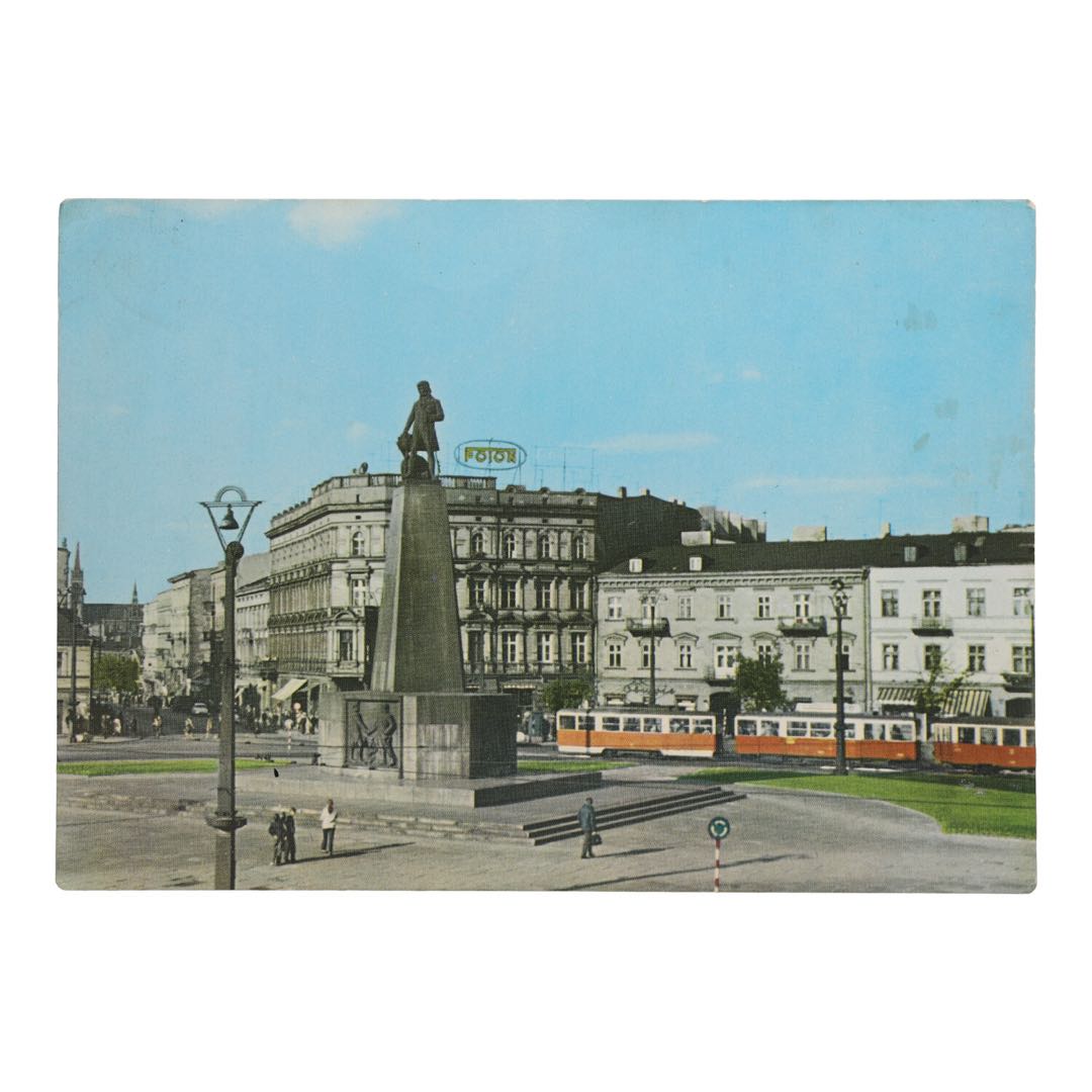 Pocztówka z Łodzi Widok na Plac Wolności i Pomnik Tadeusza Kościuszki, zdjęcie 1