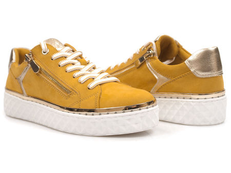 Żółte zamszowe trampki sneakersy Marco Tozzi  23706-26 - Marco Tozzi zdjęcie 3