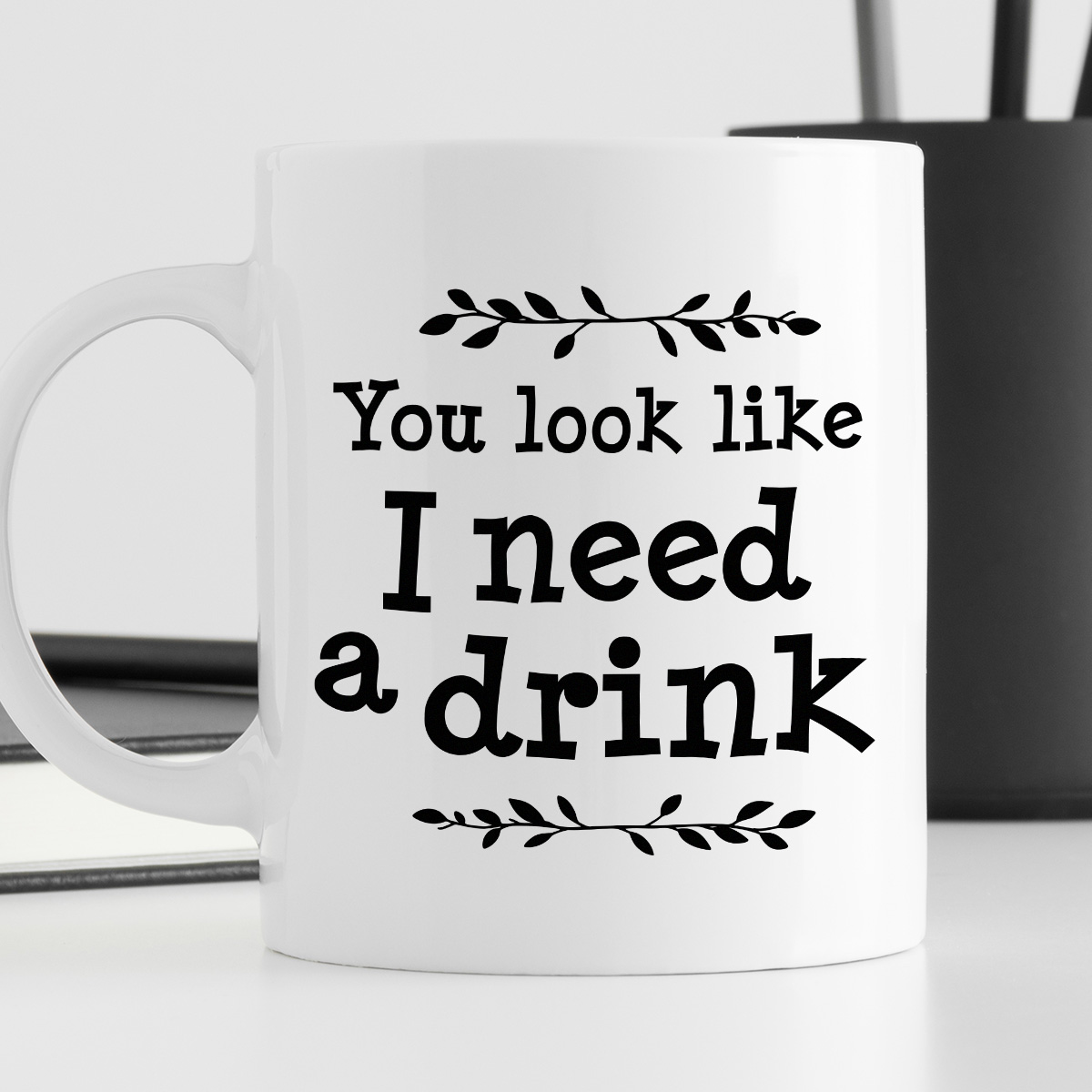 Kubek z nadrukiem "You look like I need a drink" zdjęcie 4