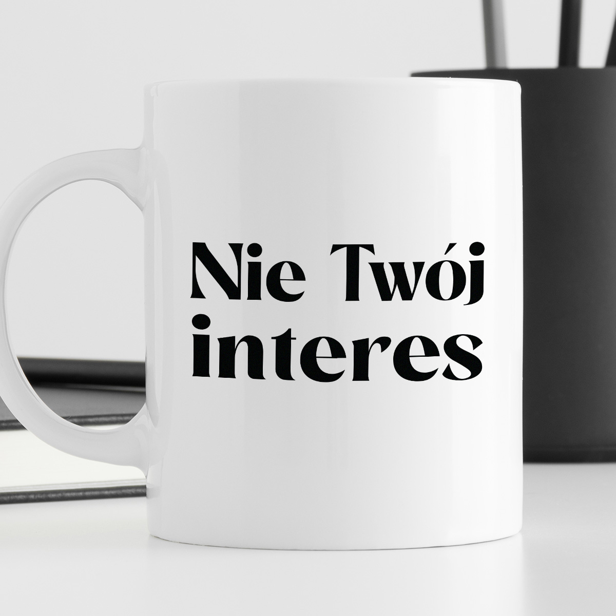 Kubek z nadrukiem "Nie Twój interes" zdjęcie 4