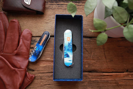 Saksquatch Winter Camper - no. 1 - Victorinox zdjęcie 3