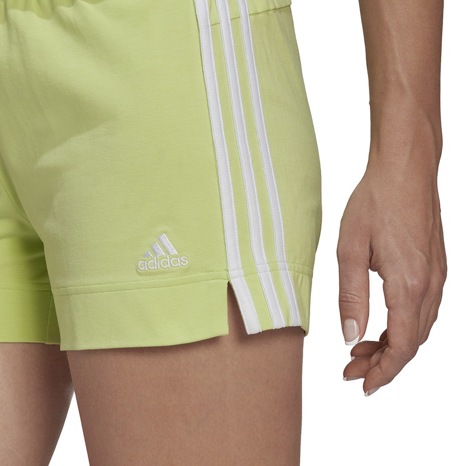 Spodenki damskie adidas Essentials Slim 3-Stripes Shorts zielone HE9361 - ADIDAS zdjęcie 4