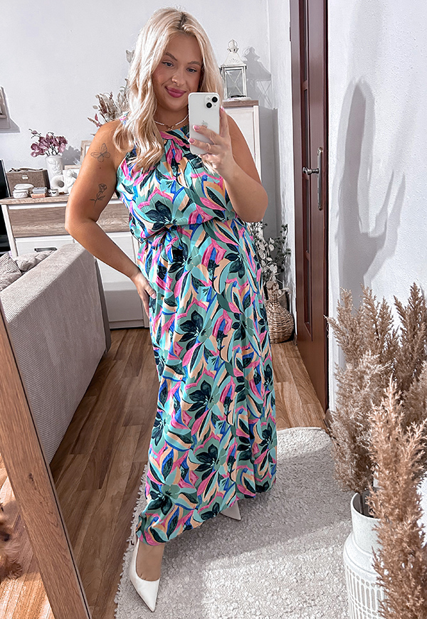 NAOMI DŁUGA SUKIENKA PLUS SIZE NA RAMIĄCZKACH WE WZORY. ZIELONO/RÓŻOWA 18 - produkt import zdjęcie 2