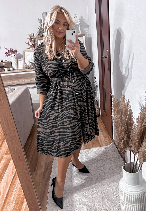 KENDRA SUKIENKA SZMIZJERKA PLUS SIZE MIDI Z WISKOZY WE WZORY.CZEKOLADOWA ZEBRA 01 - włoski zdjęcie 3