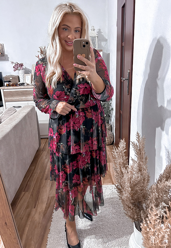 SHERRI SUKIENKA PLUS SIZE Z FALBANAMI W KWIATY. CZARNO/CZERWONA 03 - włoski zdjęcie 4