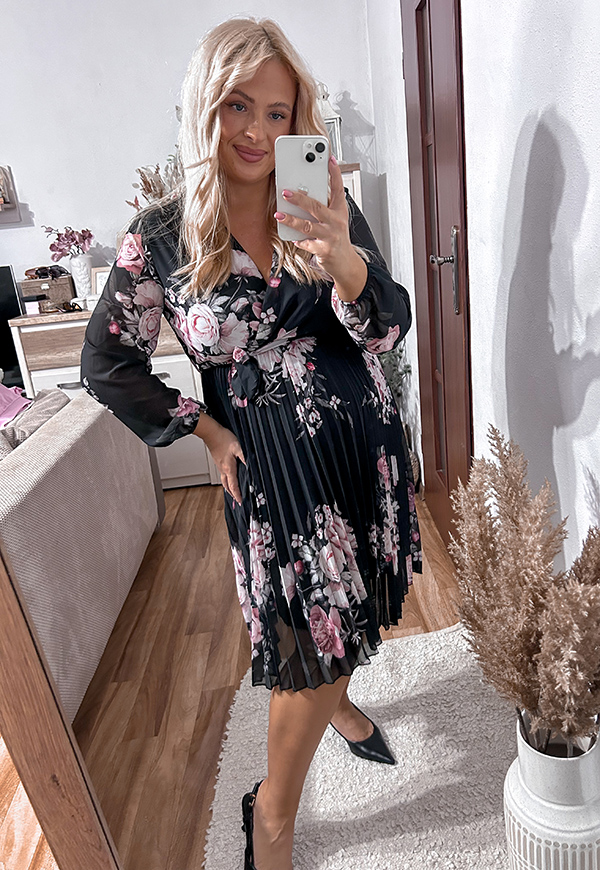 AMBER II SUKIENKA PLUS SIZE PLISOWANA W KWIATY. CZARNO/RÓŻOWA 02 - włoski zdjęcie 2