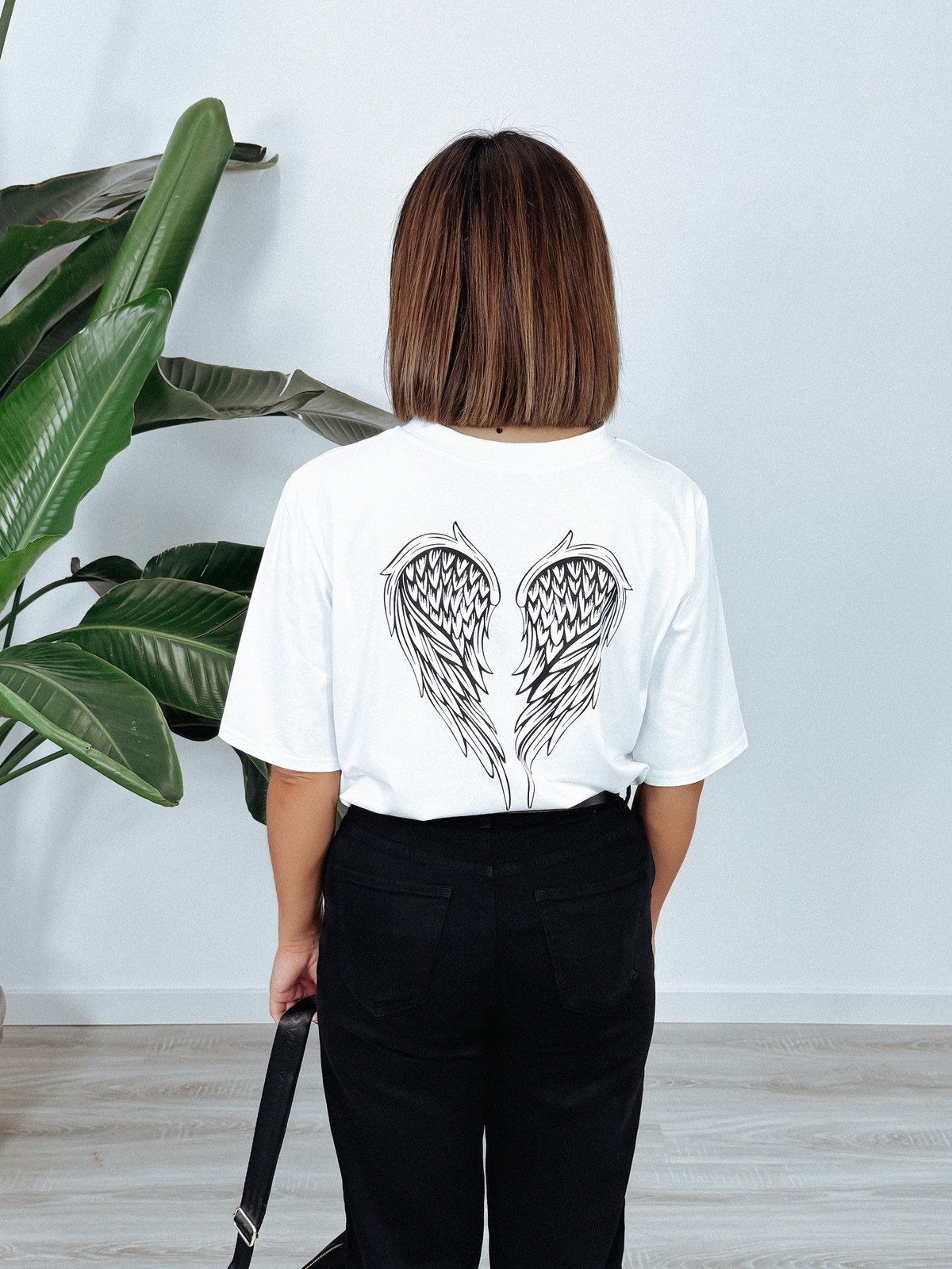 T-shirt biały ze skrzydłami WINGS ♡ zdjęcie 3