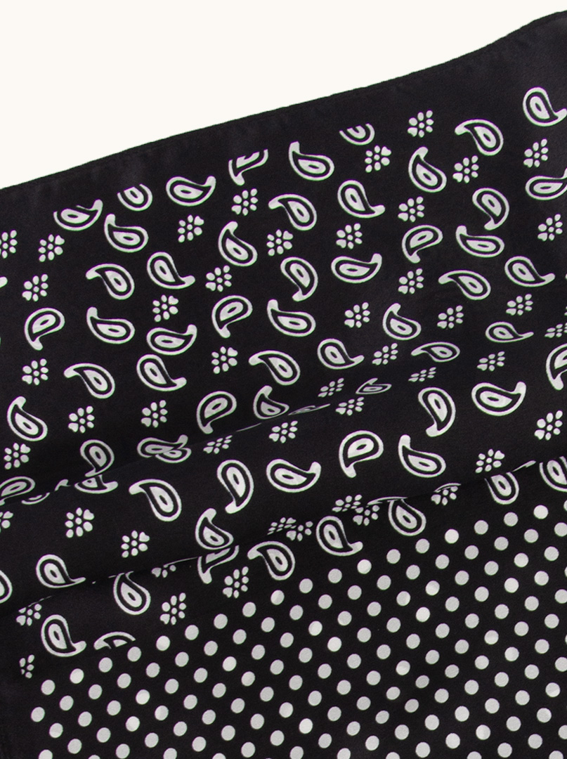 Apaszka jedwabna czarna czterostronna w białe groszki i paisleye 70 cm x 70 cm zdjęcie 1