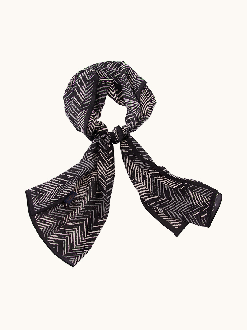 Herringbone silk crepe scarf 35 cm x 140 cm image 3