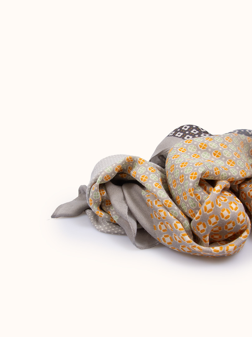 Light gray viscose scarf with orange-green patterns, 80 cm x 180 cm image 4