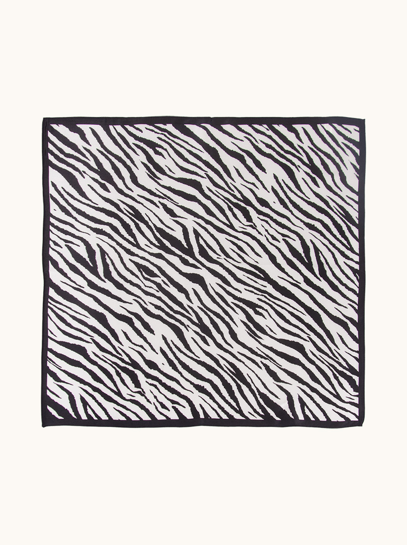 Silk gavroshka with tiger spots motif 53x53 cm image 2