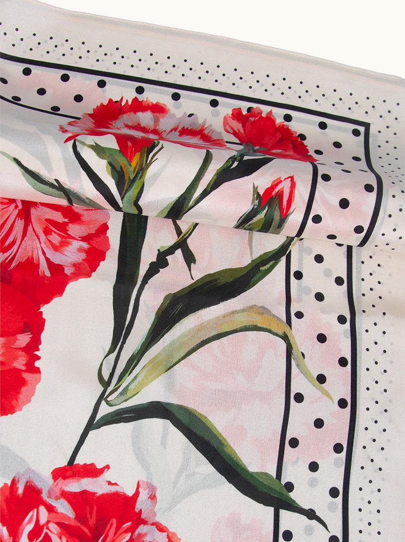 Silk crepe scarf with carnation motif 70 cm x 70 cm image 4