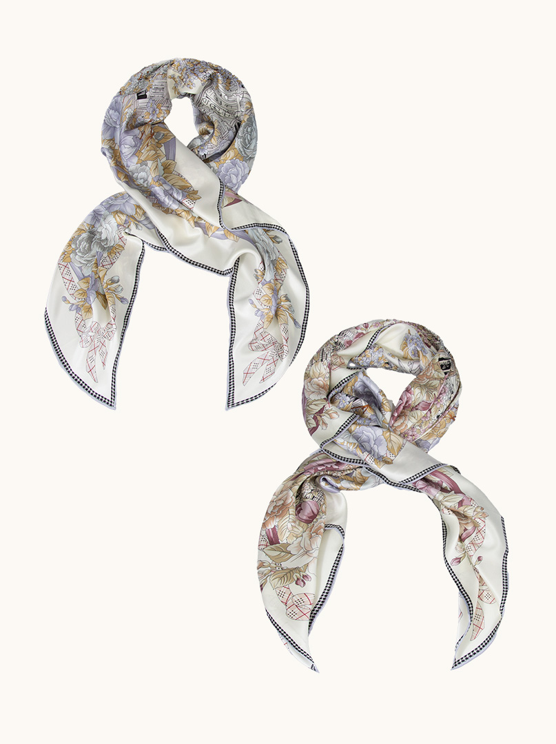 Large double-sided silk scarf with floral motif 110cm x 110cm PREMIUM image 4