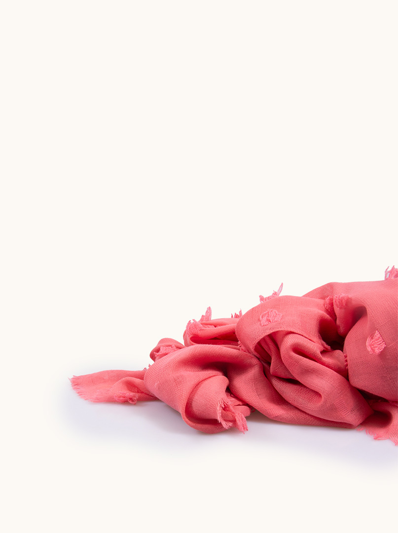 Lekki szal z wiskozy  różowy 90 cm x 170 cm zdjęcie 2
