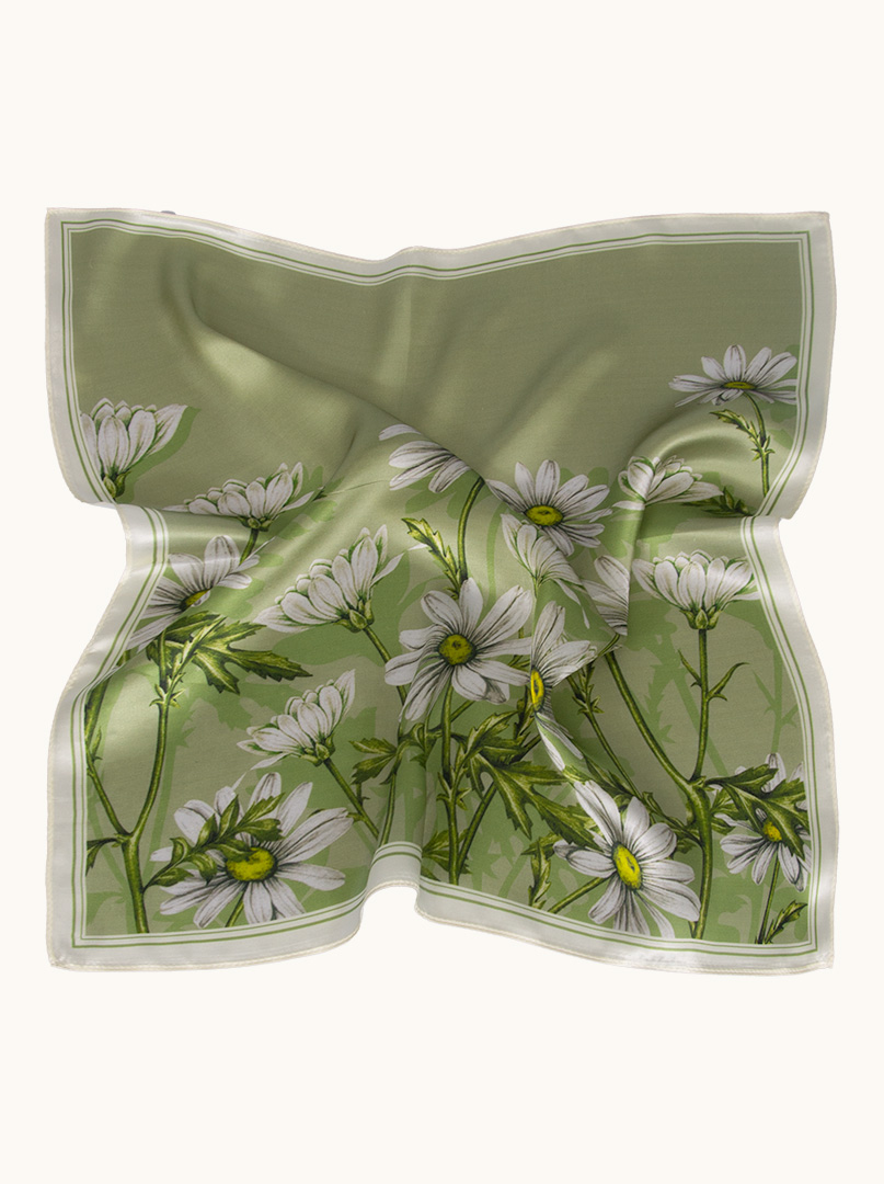 Jedwabna zielona gawroszka w kwiaty 53x53 cm zdjęcie 4