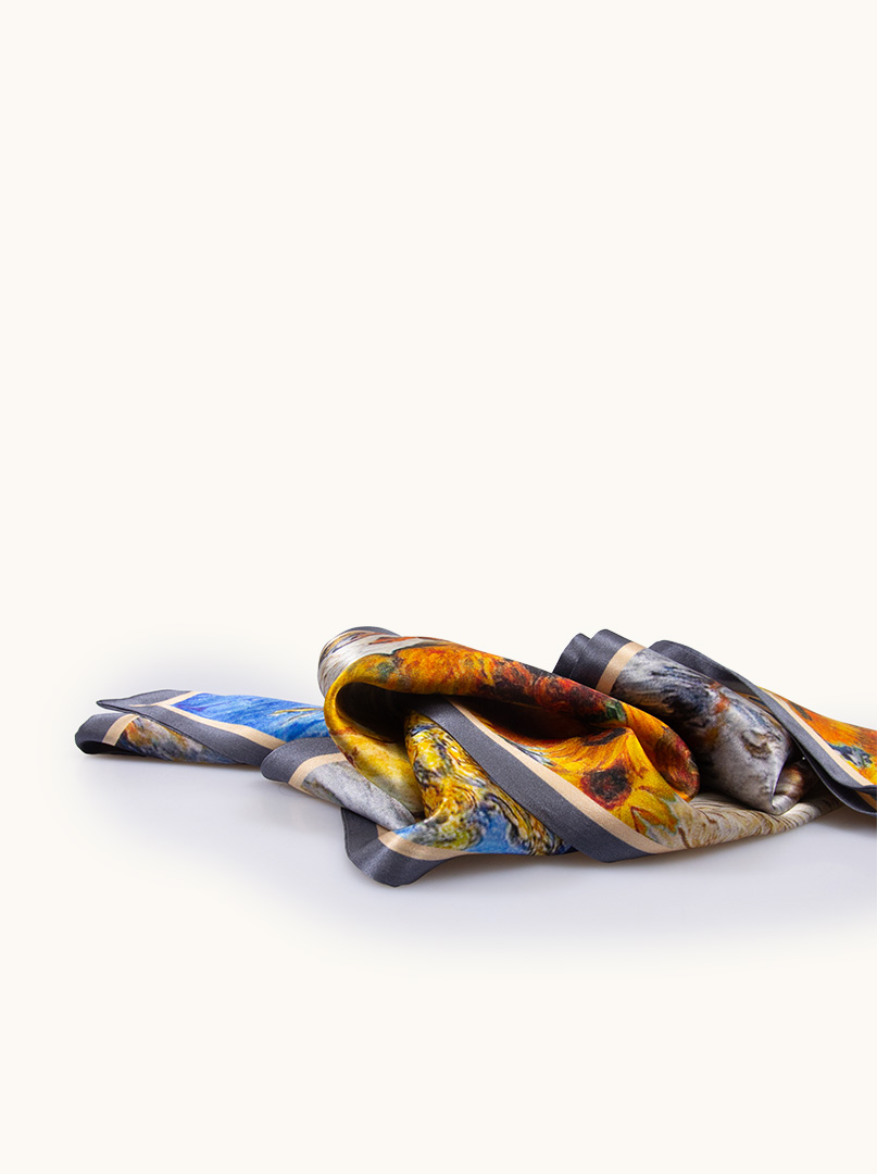 Dwustronny wąski szal z podwójnego jedwabiu  w malarskie wzory 16x145cm zdjęcie 3