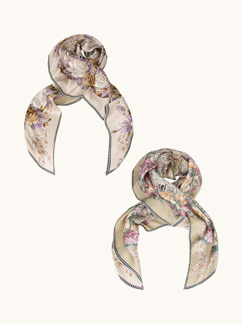 Large beige double-sided silk scarf with floral motif 110cm x 110cm PREMIUM image 1