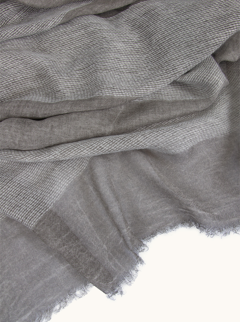 Gray striped scarf 90 cm x 210 cm image 3