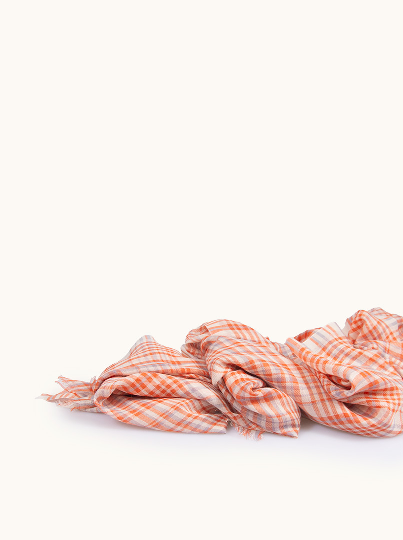 Lightweight shawl in orange check 70 cm x 180 cm image 2