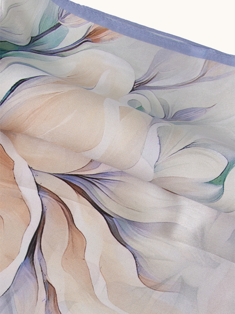 Silk gavroche with peony motif 53x53 cm image 3