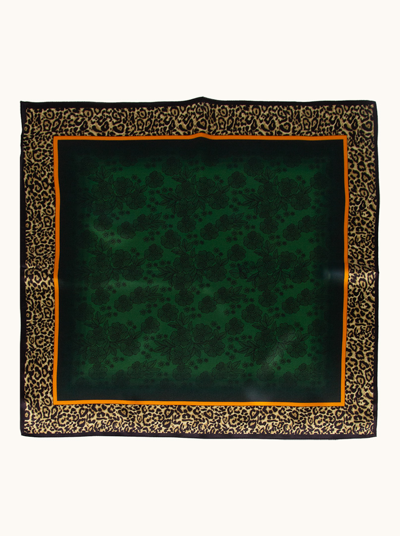 Small green silk gavroshka with panther border 53x53 cm image 3