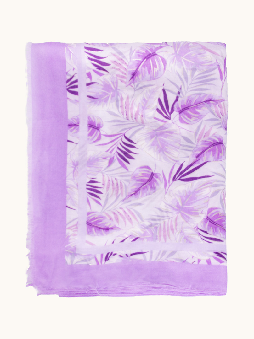 Purple pareo with a leaf motif image 2