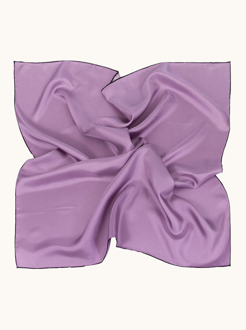 Apaszka 90 cm x 90 cm jedwabna ręcznie obszywana w kolorze fioletowym PREMIUM zdjęcie 4