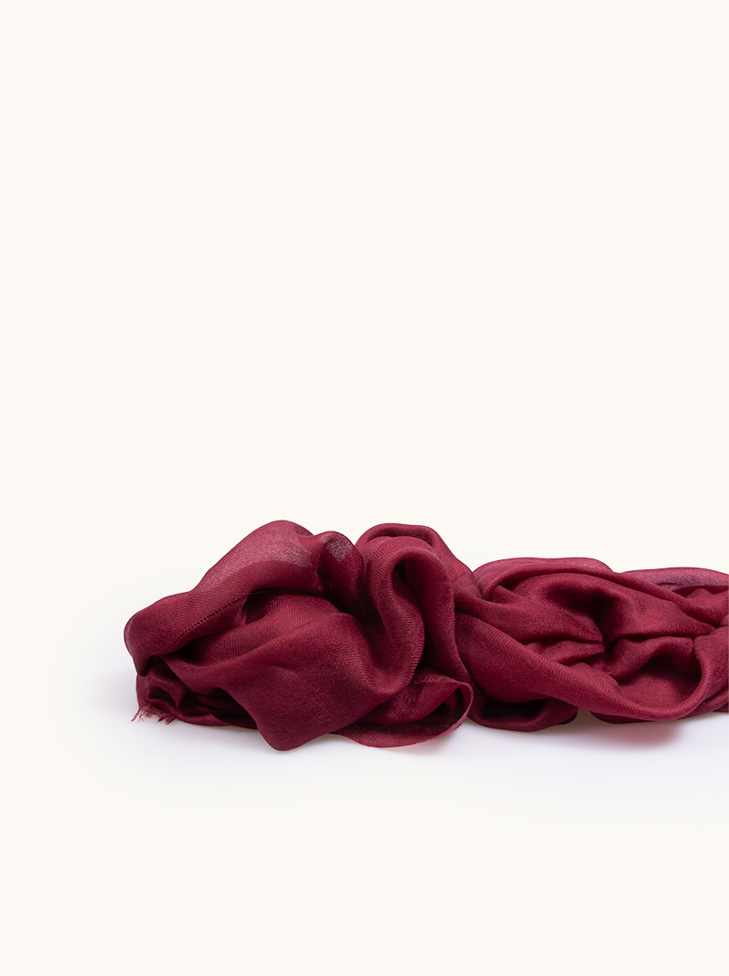 Ekskluzywny szal kaszmirowy w kolorze burgundowym 95 cm x 200 cm PREMIUM zdjęcie 3