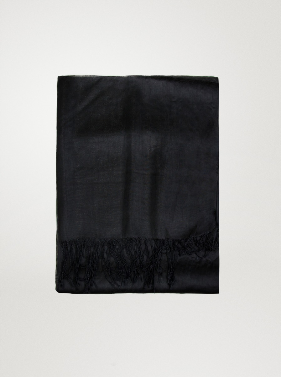 Black evening scarf with shiny thread - Allora image 4