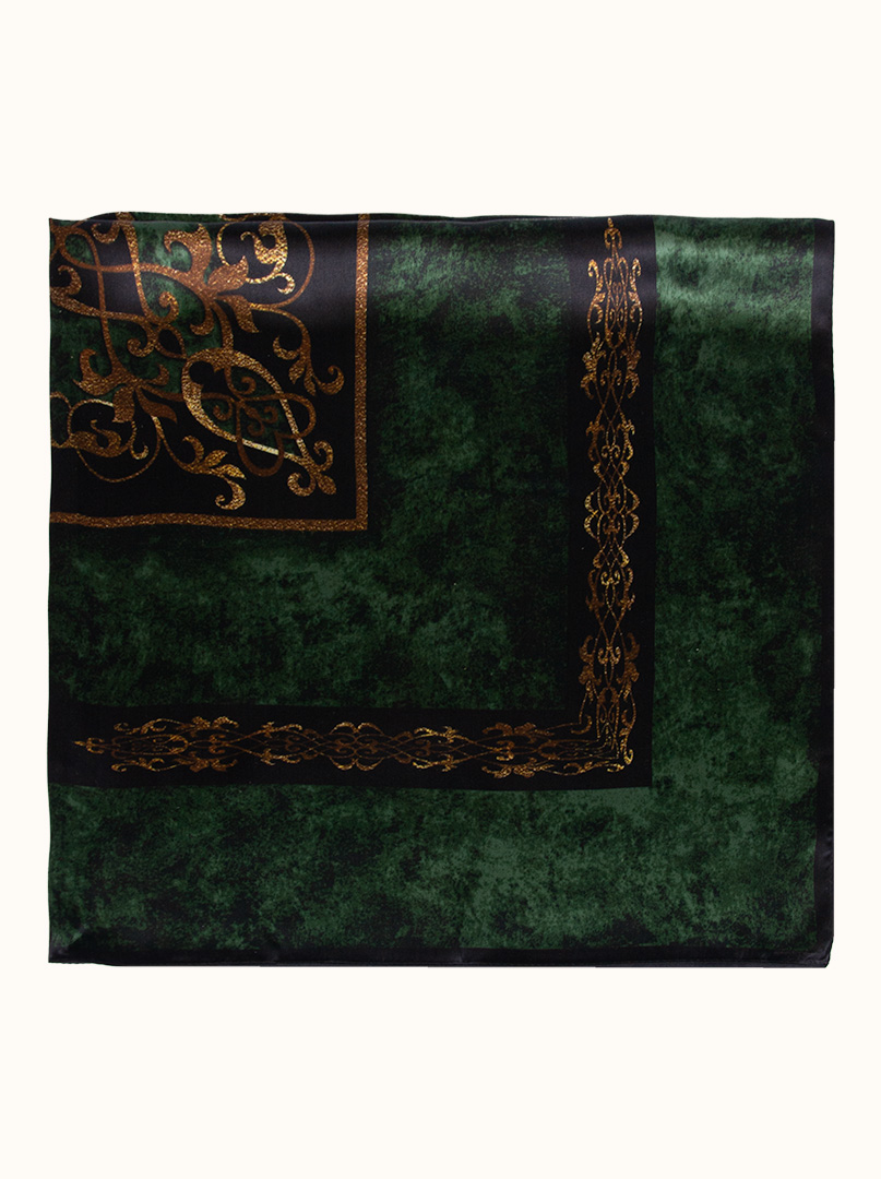 Apaszka 90 cm x 90 cm z jedwabiu zielona we wzory oreintalne zdjęcie 1