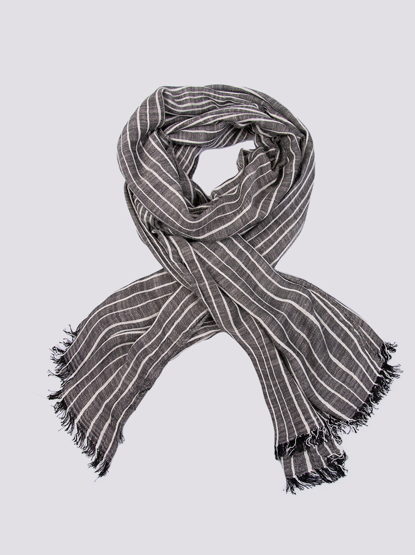 SCARF WITH PATTERN image 1