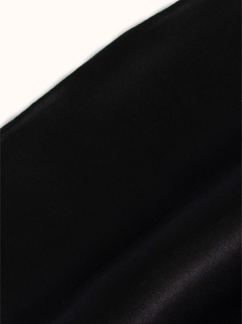 Dwustronny czarny wąski szal z podwójnego jedwabiu   16x145cm zdjęcie 2