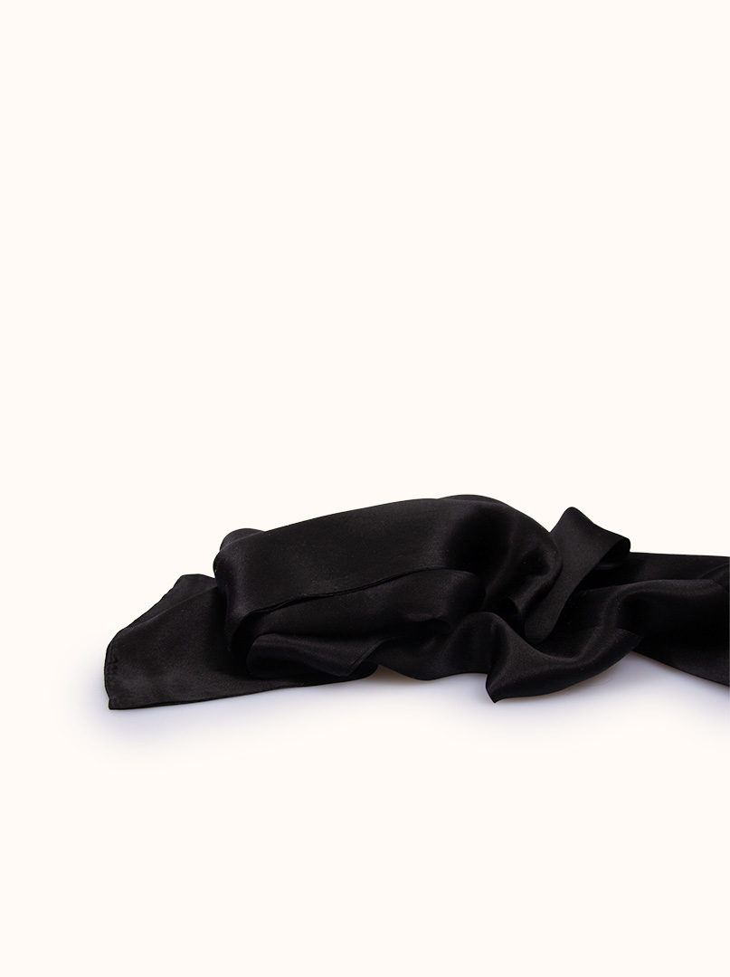 Dwustronny czarny wąski szal z podwójnego jedwabiu   16x145cm zdjęcie 3