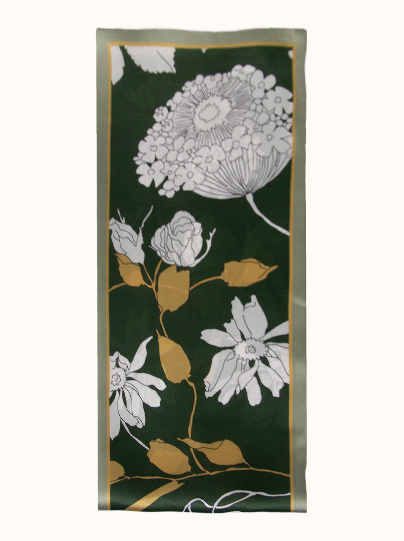 Dwustronny wąski szal z podwójnego jedwabiu  zielony w białe kwiaty 16x145cm zdjęcie 3
