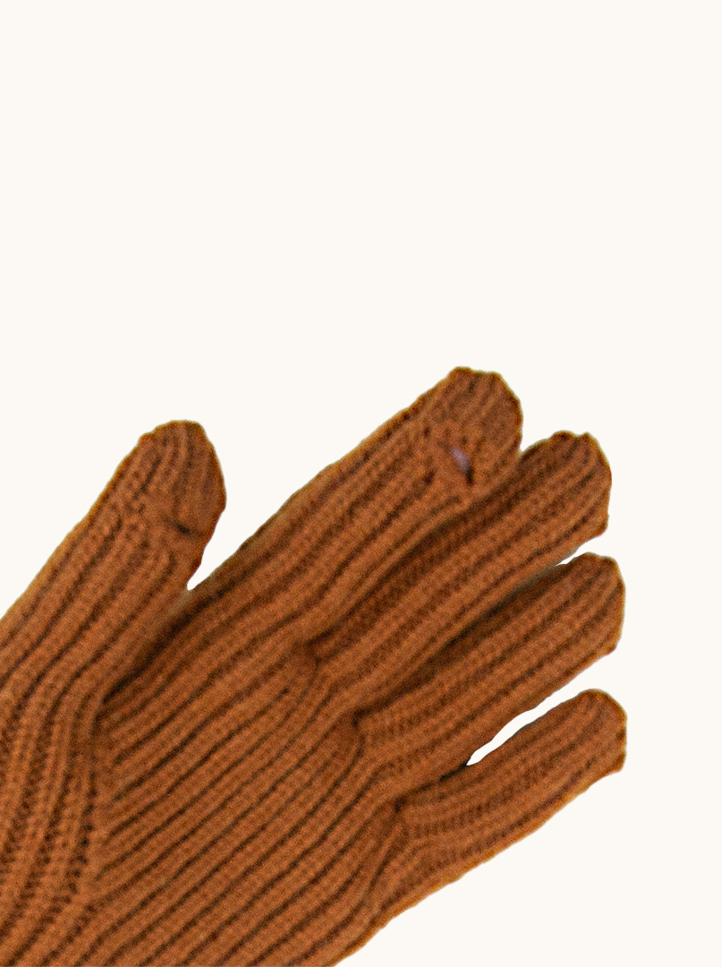 Krótkie rękawiczki grube dzianinowe brązowe z łososiową końcówką zdjęcie 2