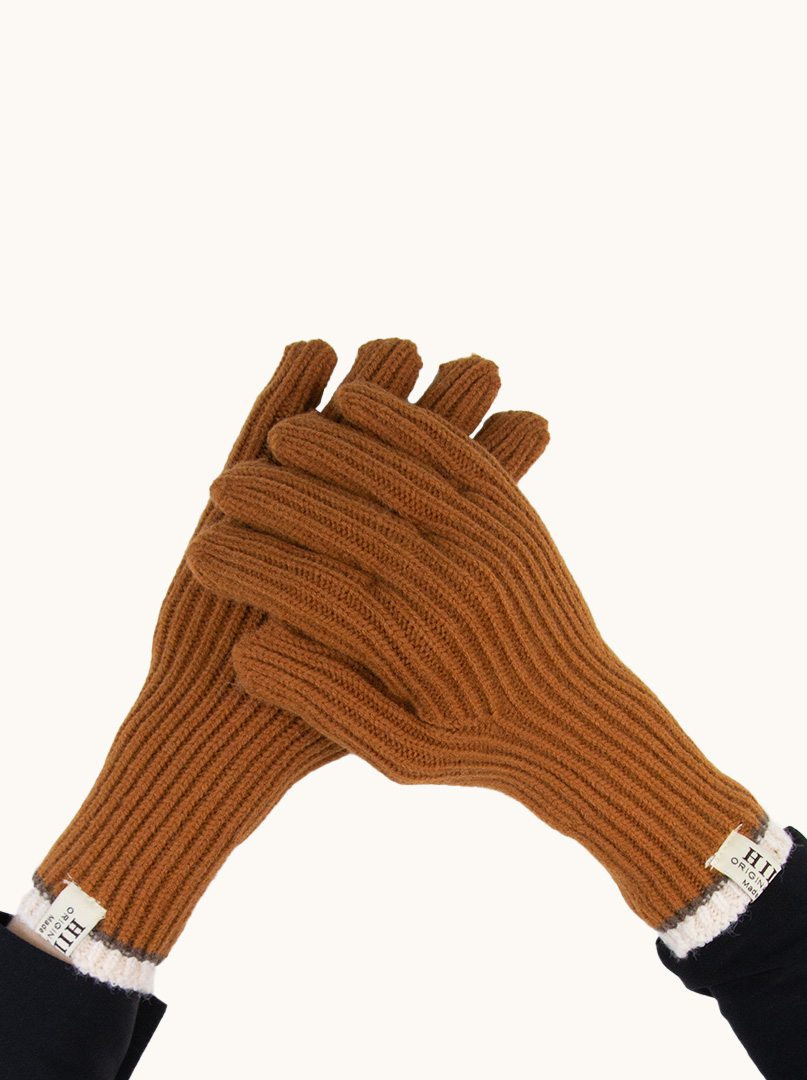 Krótkie rękawiczki grube dzianinowe brązowe z łososiową końcówką zdjęcie 1