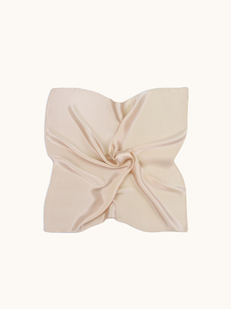 Apaszka jedwabna gładka beżowa 53x53 cm zdjęcie 2