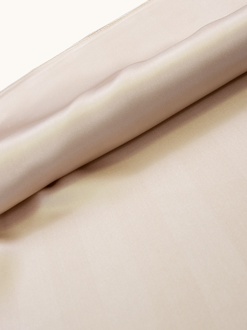 Apaszka jedwabna gładka beżowa 53x53 cm zdjęcie 3