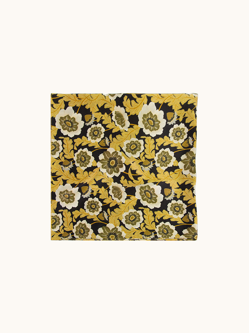 Apaszka złota z motywem  kwiatowym 68cm x 68 cm zdjęcie 4