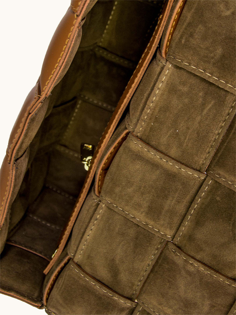 Leather bag image 2