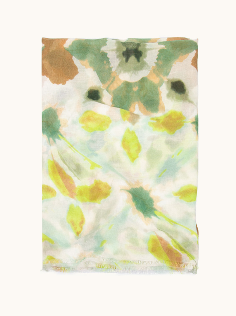 Pareo zielone w malarskie kwiaty 80 cm x 180 cm zdjęcie 4