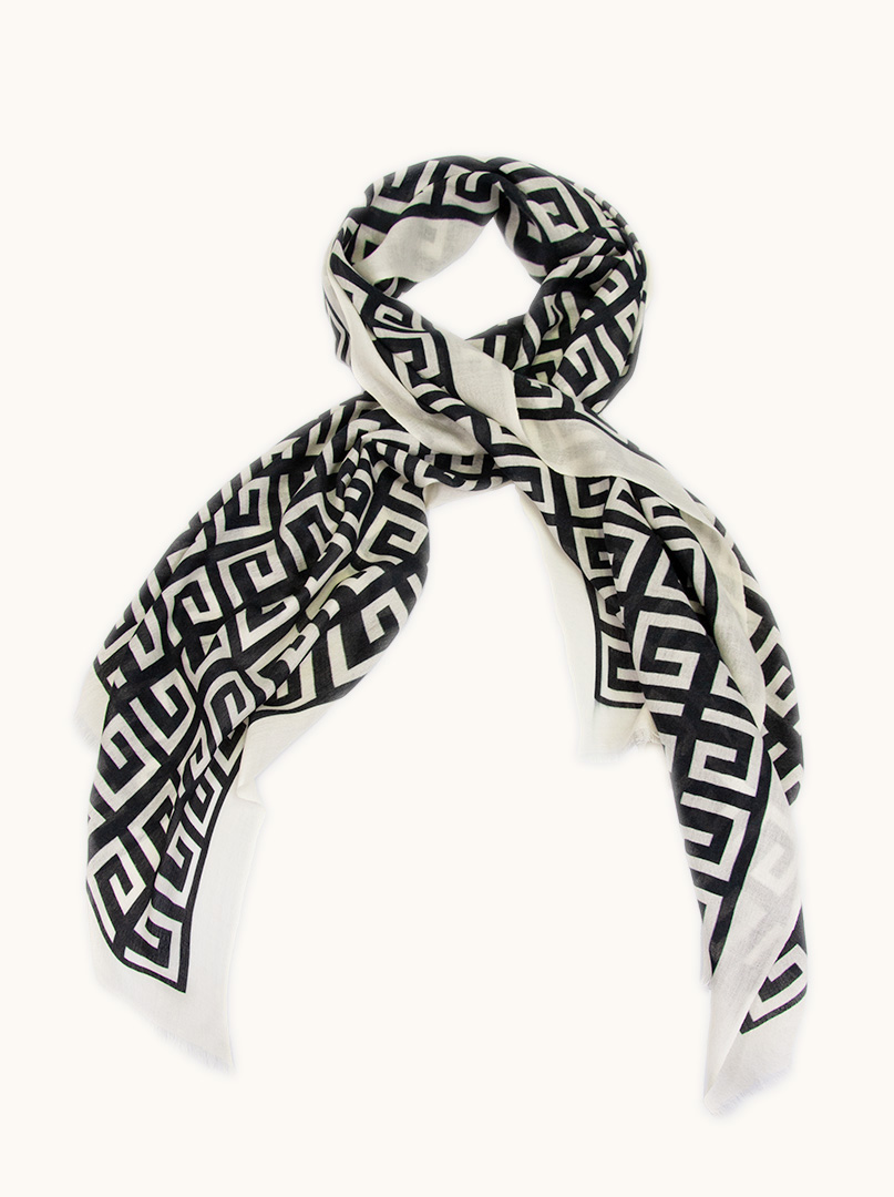 Scarf with anchors image 1