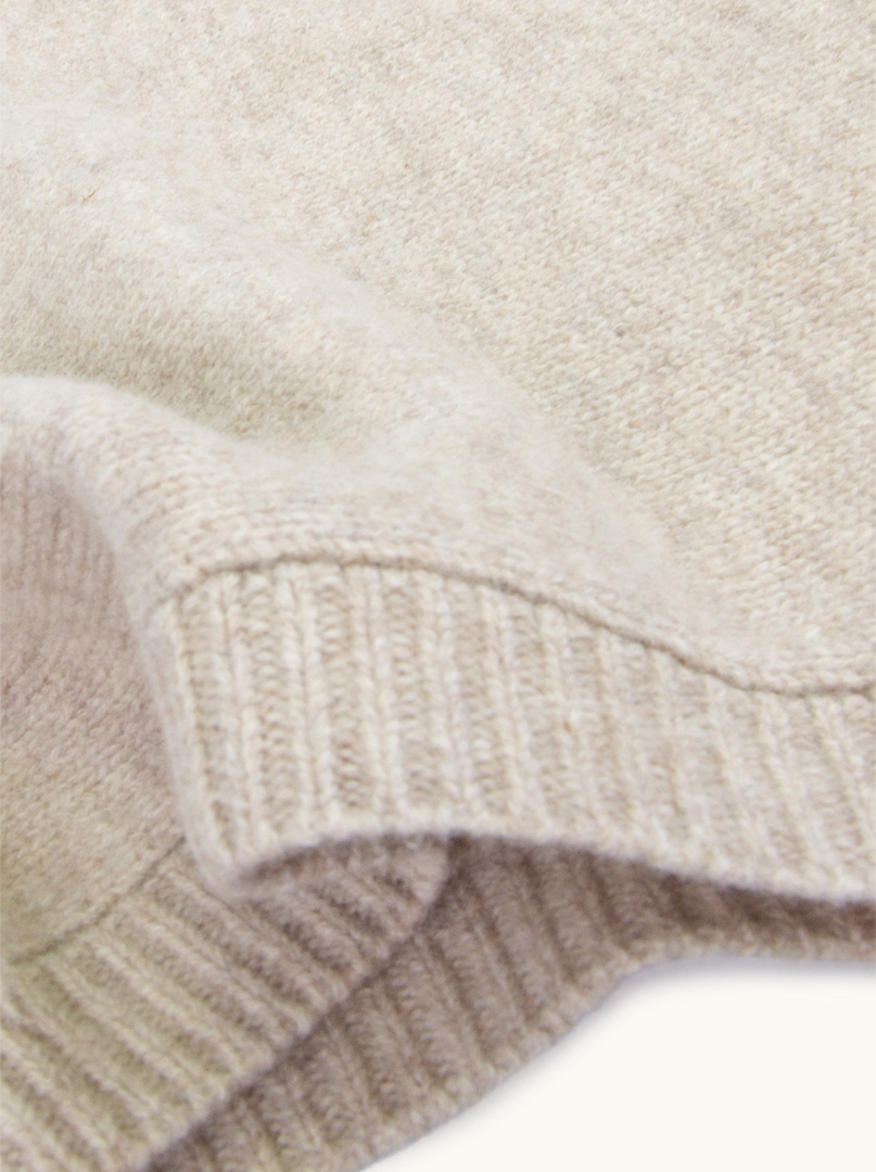 Fitted wool hoodie in light beige color PREMIUM HIT image 3