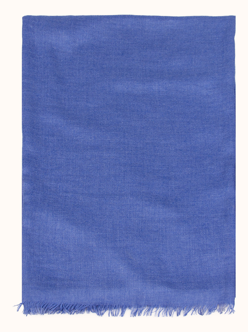 Lekki szal z wiskozy  w kolorze niebieskim 80 cm x 180 cm zdjęcie 2