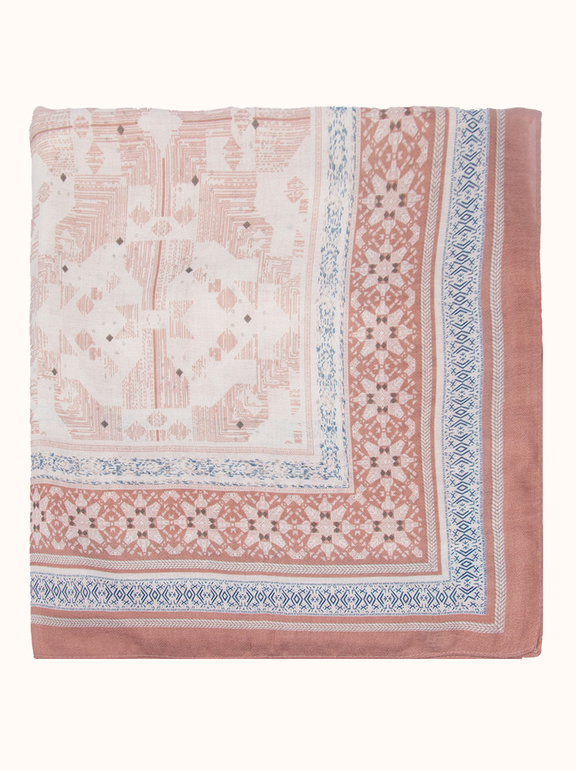 Light viscose scarf in shades of pink, 80 cm x 180 cm image 2