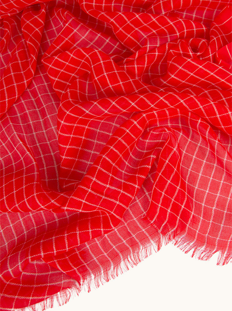 Lightweight red shawl in fine check 95 cm x 200 cm image 4