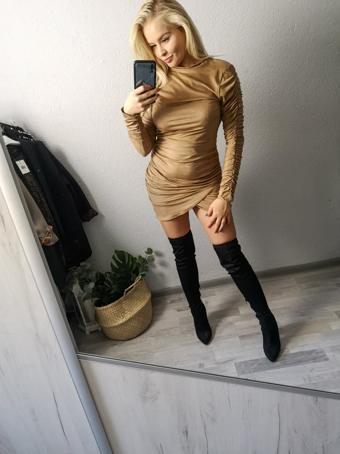 Sukienka Killer Babe Beige zdjęcie 1