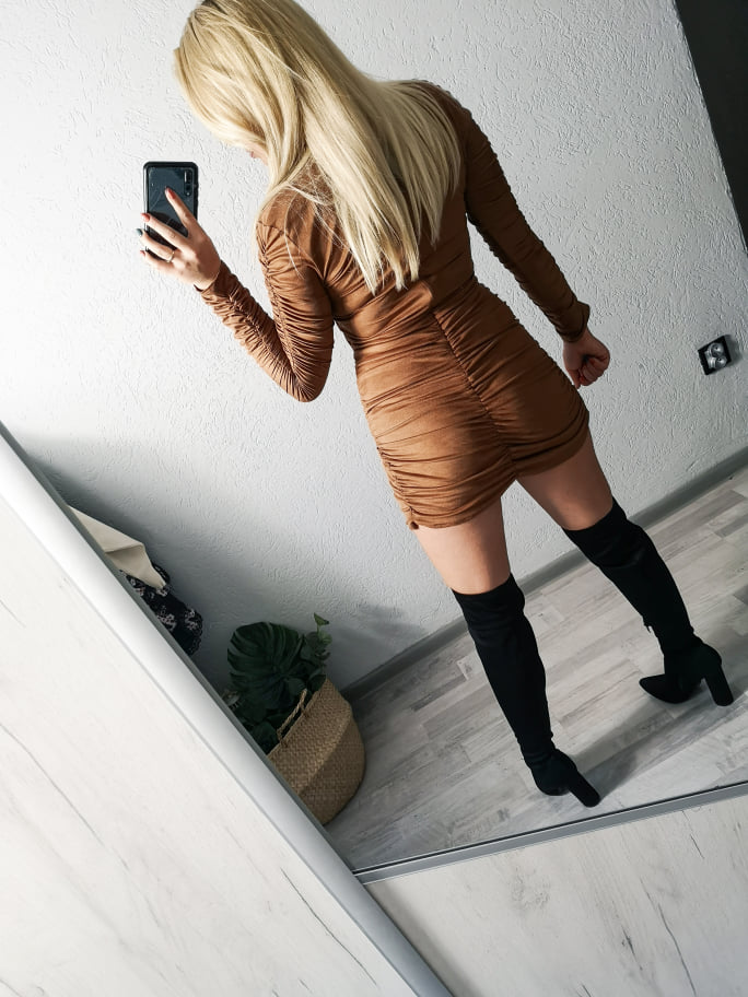 Sukienka KIller Babe Carmel zdjęcie 2