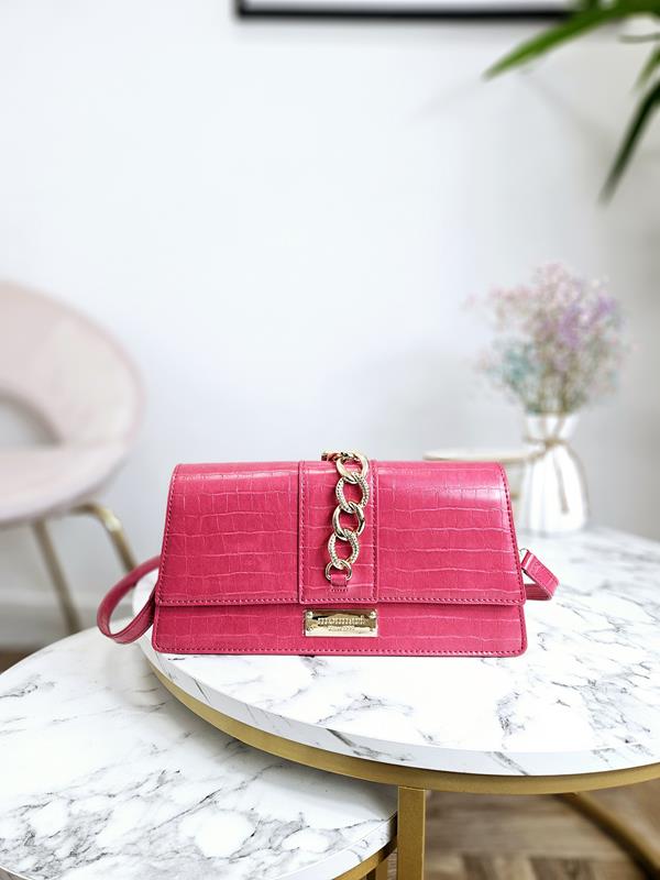 Kuferek od Monnari w kolorze różowym z łańcuchem na klapce zdjęcie 1